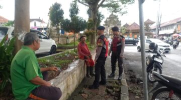 Dialogis dengan Warga, Personil Samapta Polres Bangli Sampaikan Himbauan Kamtibmas.