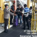 Polres Pelabuhan Tanjung Priok Laksanakan, Pelayanan Dan Pengamanan Embarkasi KM Kelimutu Tujuan Pontianak.