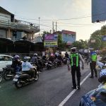 Polres Jembrana Hadir di Tengah Antrean BBM, Satlantas Jaga Kelancaran dan Keselamatan Lalu Lintas