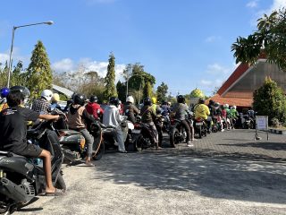 Jangan Panik, Pasokan BBM di Bali Sudah Tiba dan Sedang Didistribusikan ke SPBU